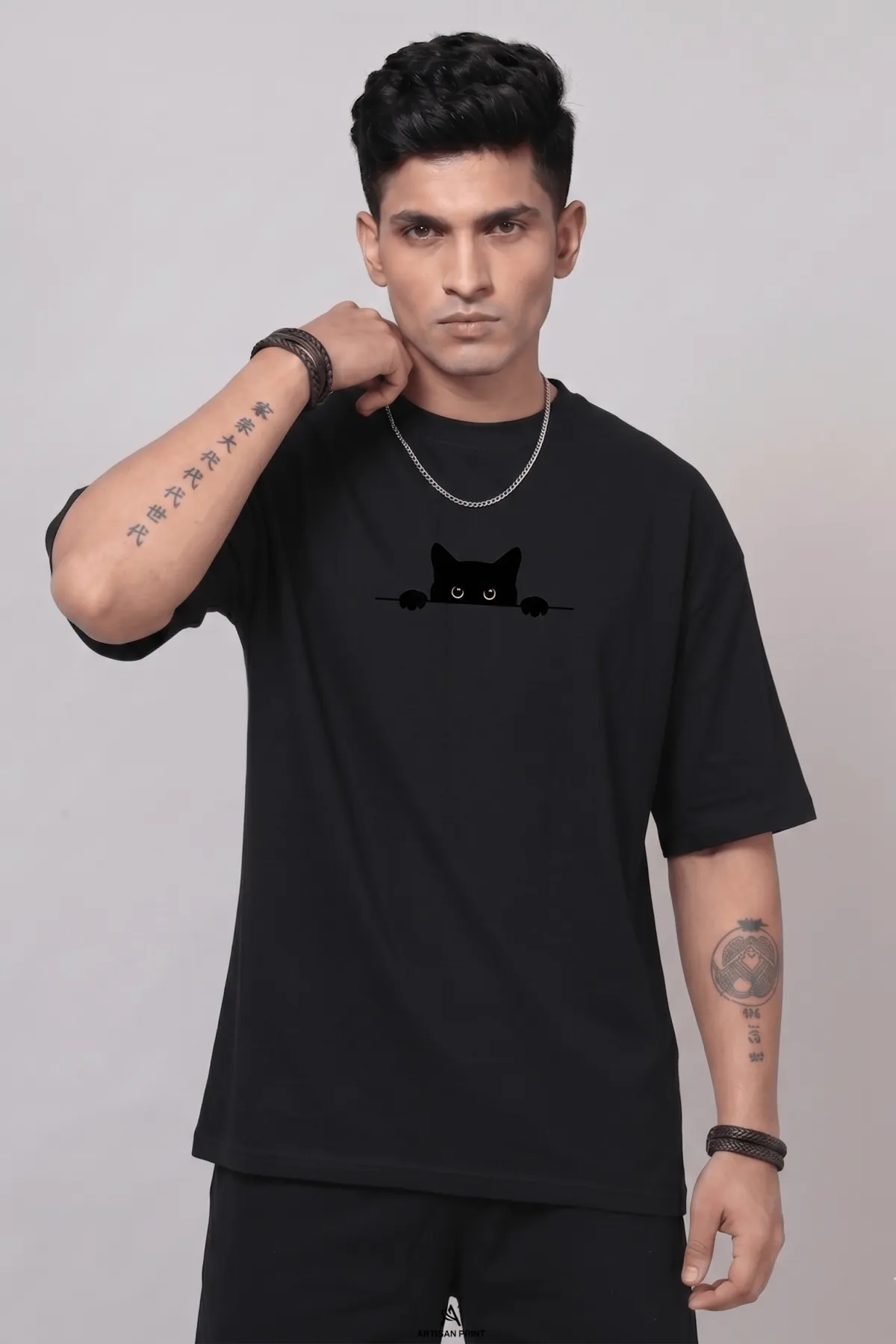 Wanesa Men’s "Peeking Void" Oversized Graphic T-Shirt – Shadow Black