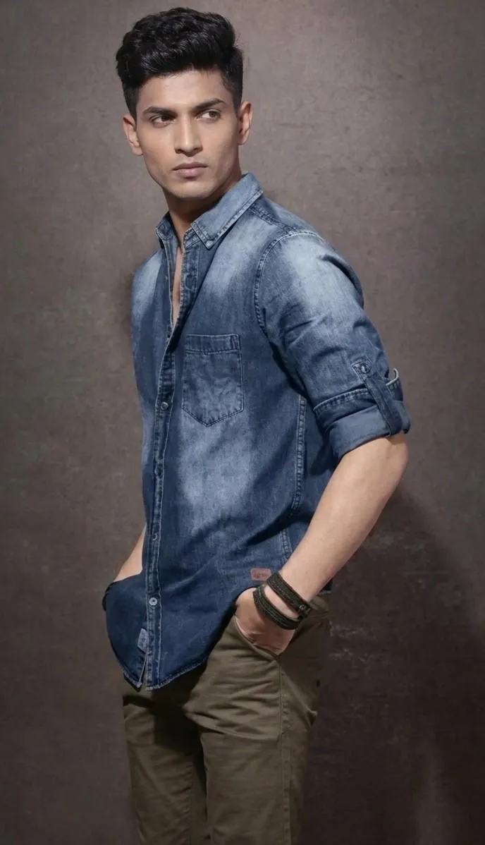 Stylist trending formal denim shirts for men with pocket