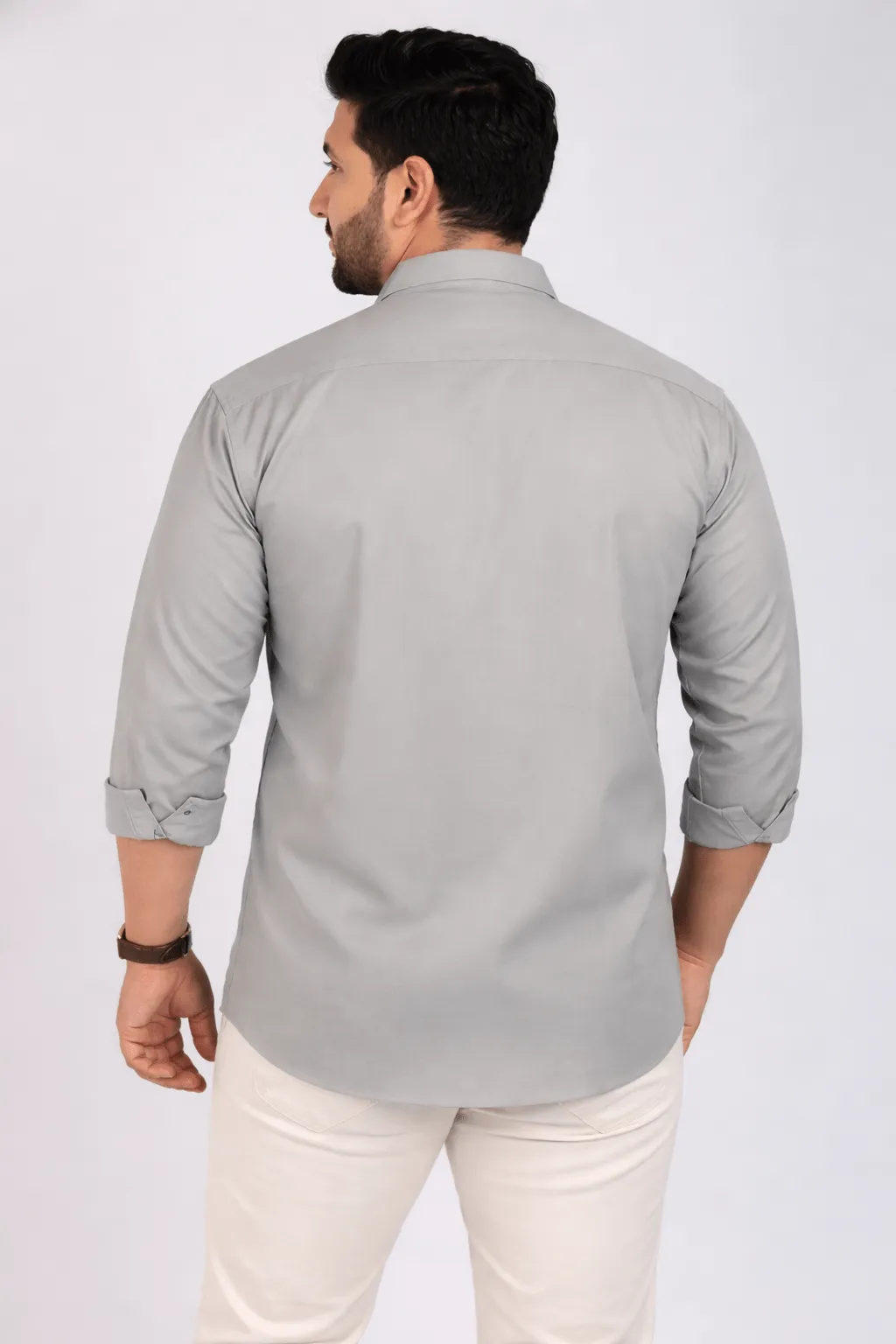 Product description - plus size double pocket casual t-shirts for men.