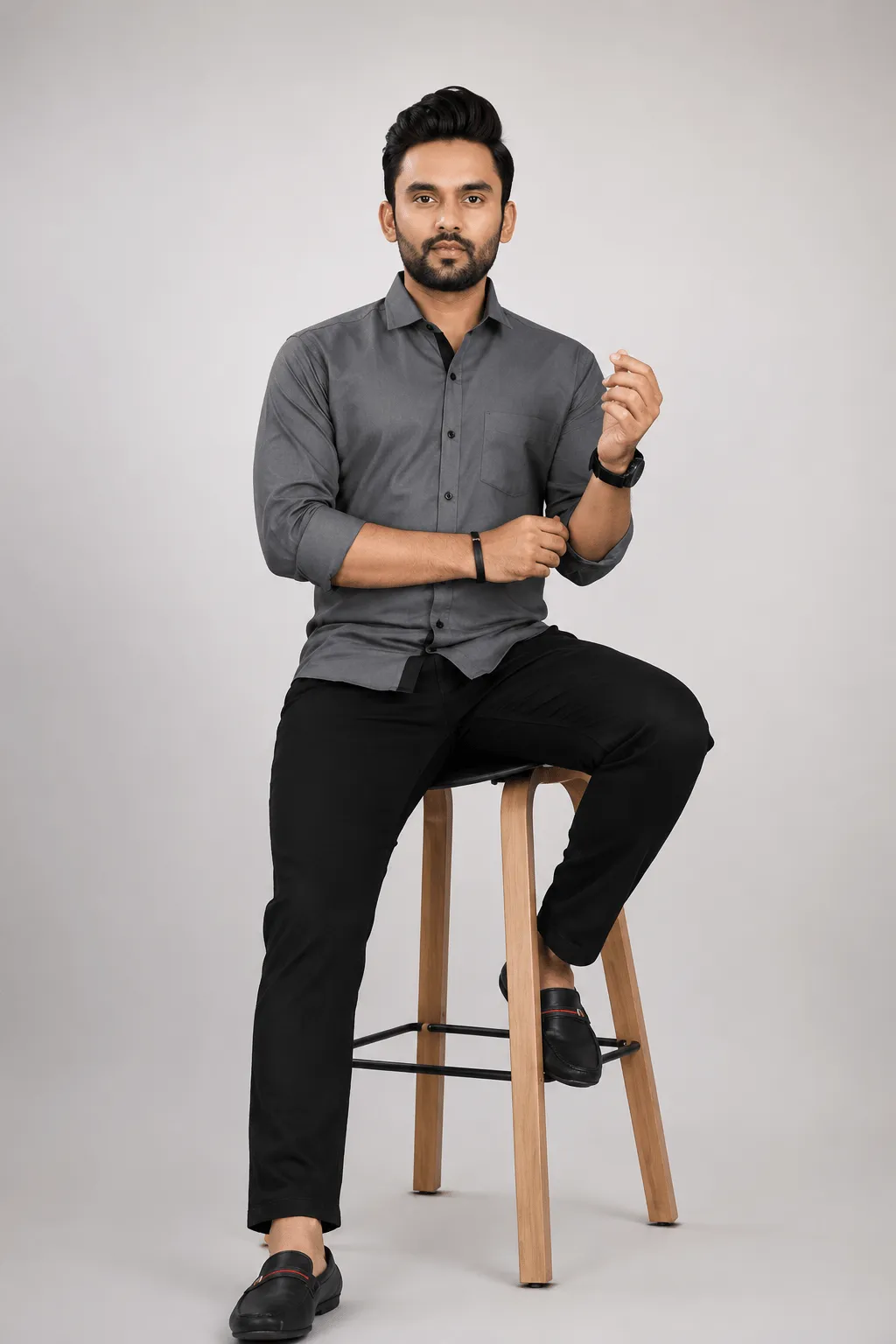Men's Regular Fit Charcoal Grey Solid Full Sleeve Shirt with Contrast Inner Placket